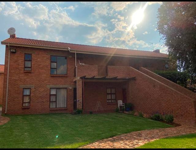 3 BEDROOM PROPERTY TO RENT IN AMOROSA